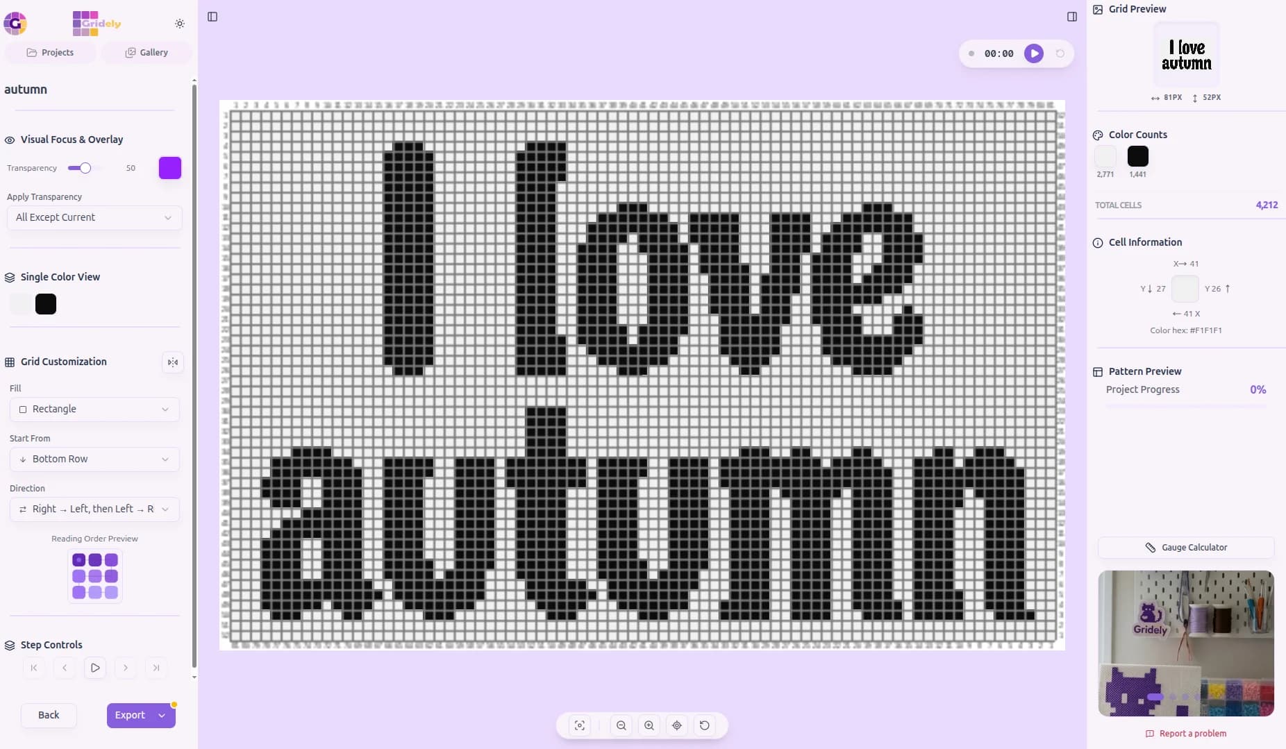 A two-colour filet crochet chart reading “I love autumn”